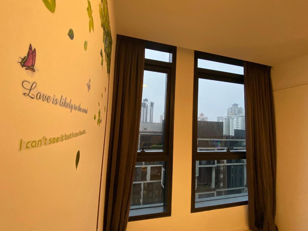 Arcoris, Mont Kiara By Mk Home Kuala Lumpur Exterior photo